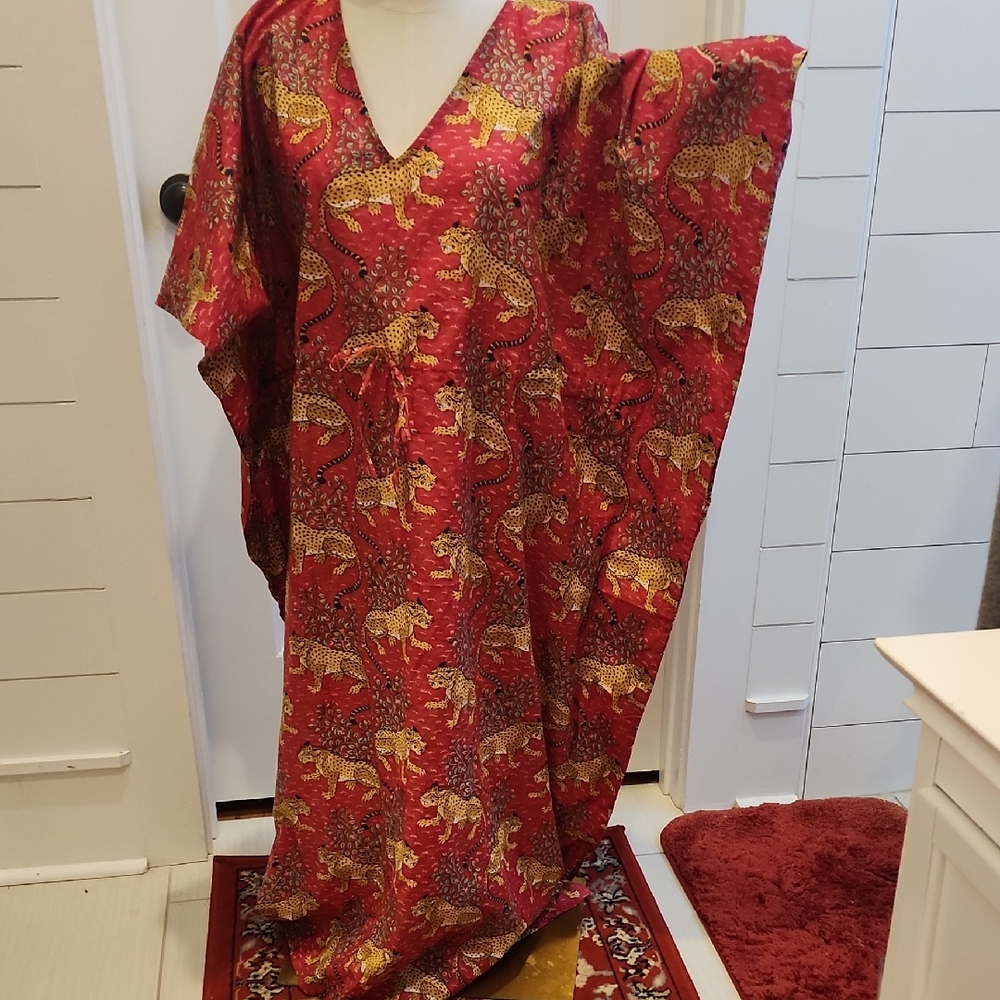 Elegant Red Leopard Print Dress